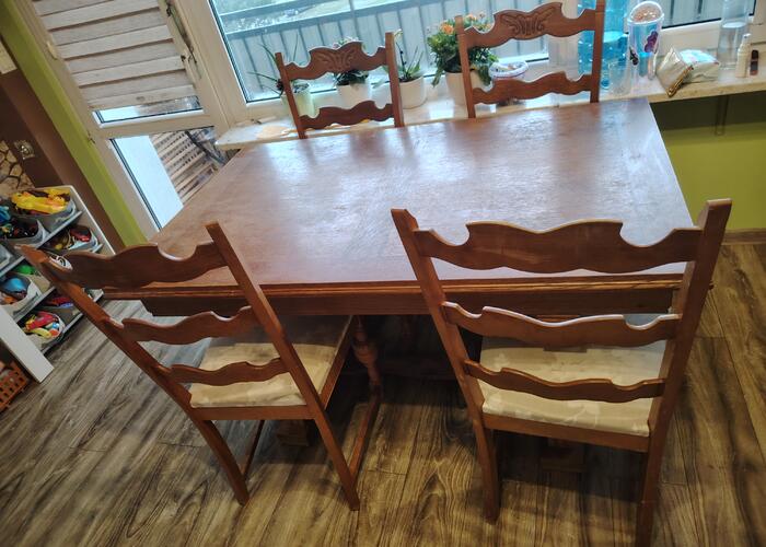 Grajewo ogłoszenia: Stół z krzesłami